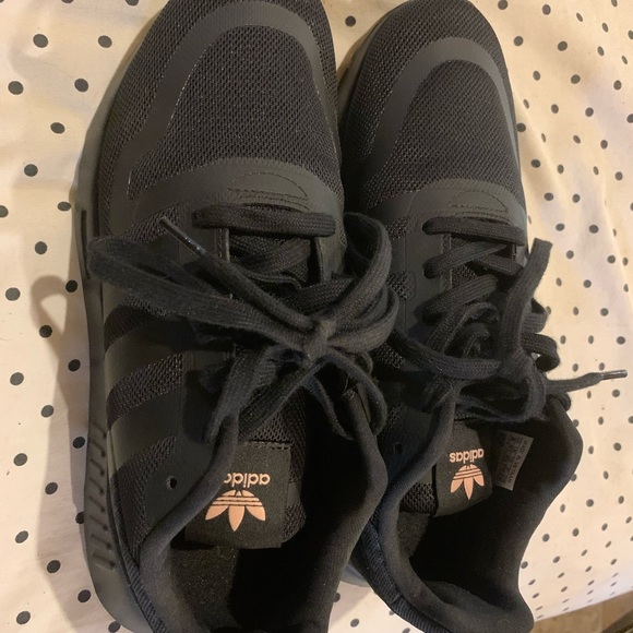 Adidas - Picture 2 of 2